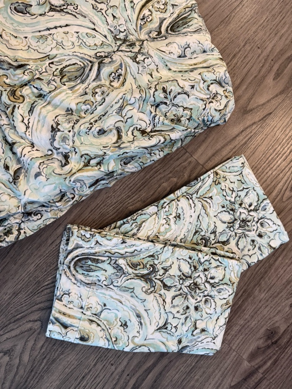 Beautiful Nicole Miller Sea Foam Green Paisley Queen Duvet Cover & Shams! Great!